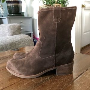 UGG - ‘Rioni’ Mid Boots